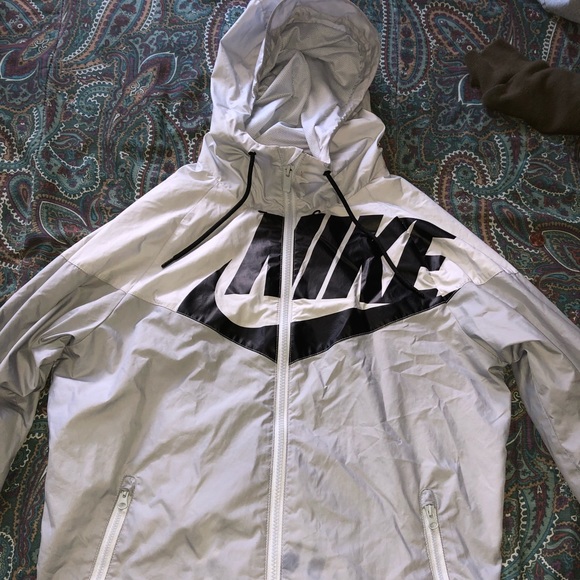 Nike Other - Nike Windbreaker